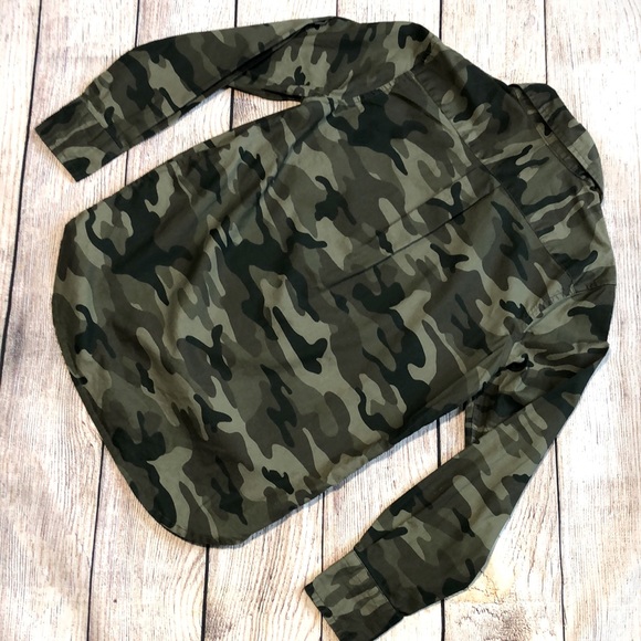 Gap Kids (Unisex) Camouflage Button Up - Picture 2 of 3
